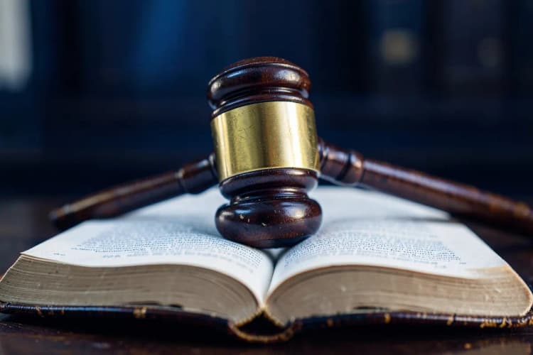 Como contratar um advogado para o divórcio?